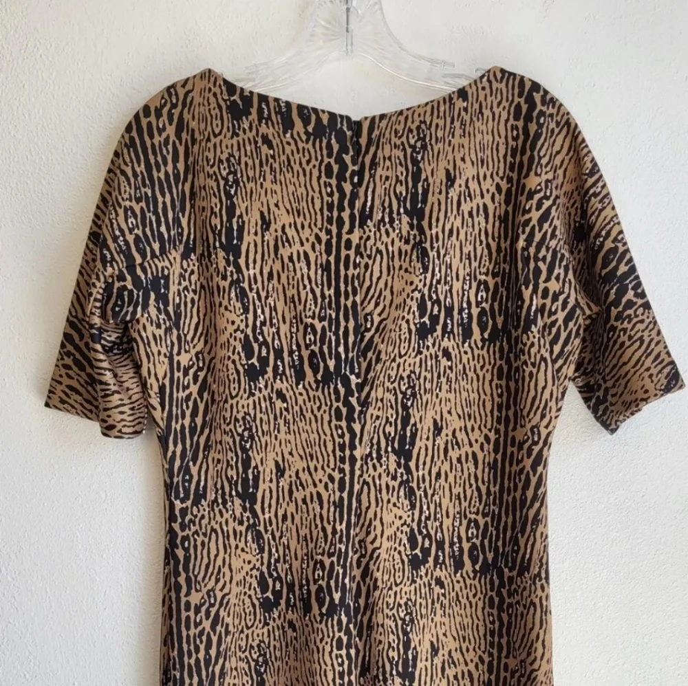 Philosophy Goldish Tan & Black Abstract Animal Print Short Sleeve Sheath Dress - Picture 6 of 14